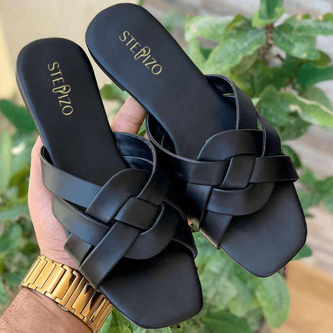 Aurelia Knot Flats